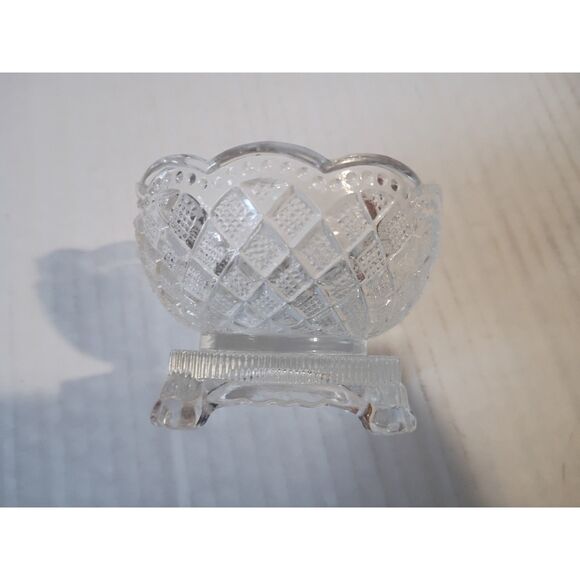 Avon Fostoria Glass Footed Salt Cellar - Picture 7 of 7